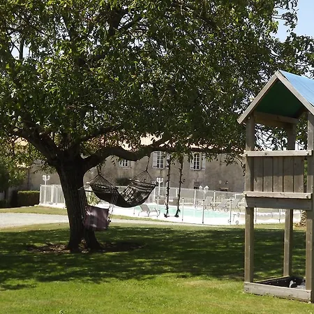 Logis De La Melissiere Alojamento de Acomodação e Pequeno-almoço Xaintray